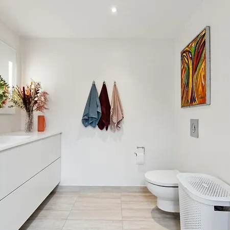 Nimastay - Modern Family Townhouse In Charming Risskov