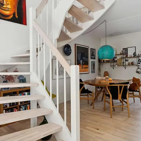 Nimastay - Modern Family Townhouse In Charming Villa *