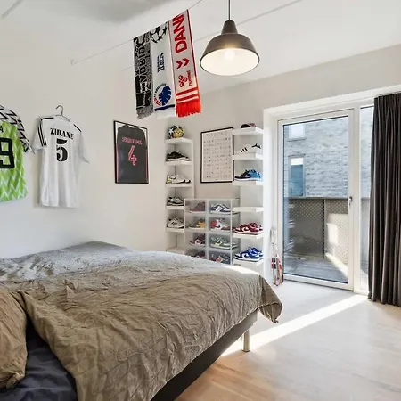 Villa Nimastay - Modern Family Townhouse In Charming